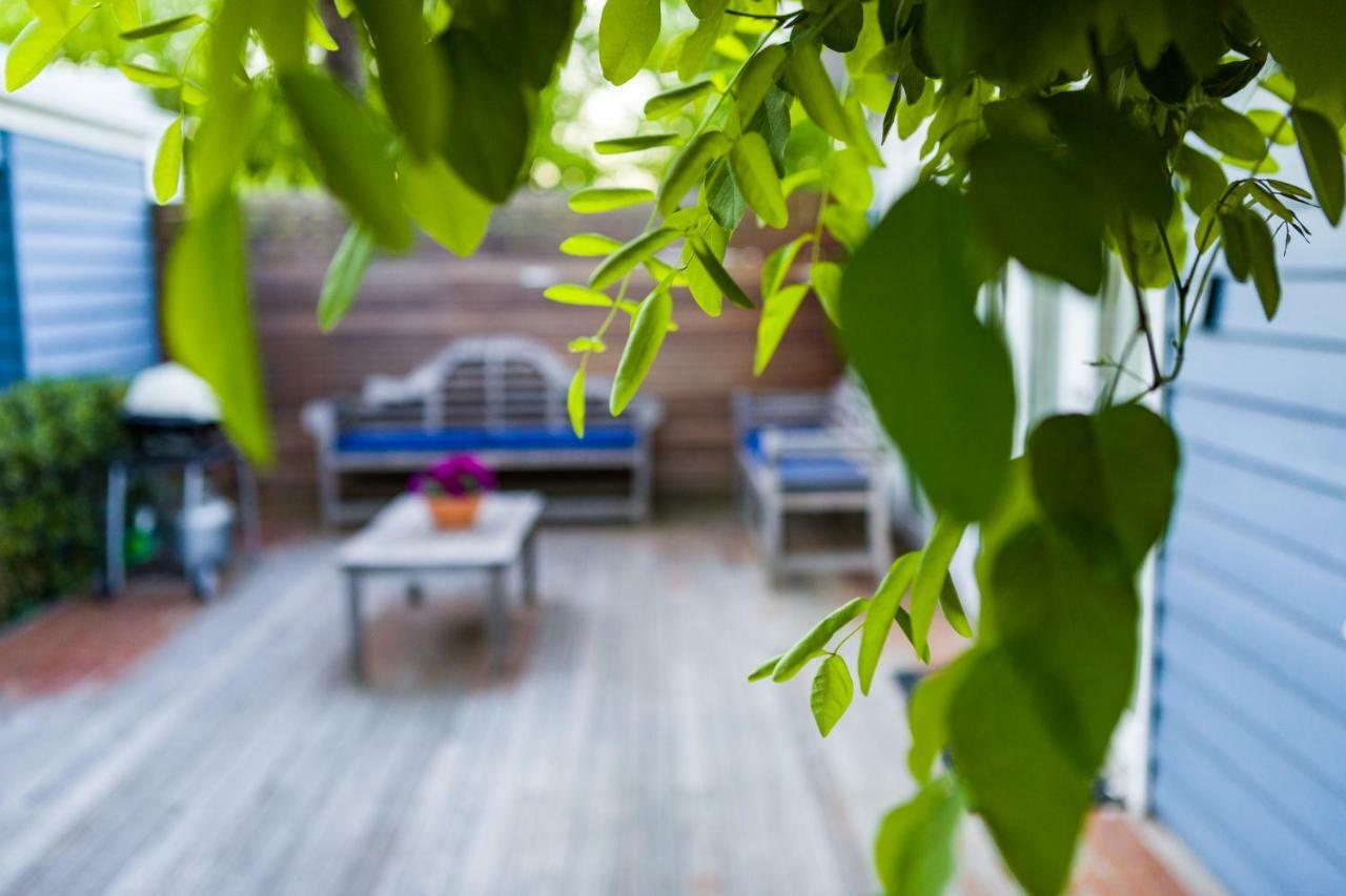 Holiday home Belmont At 2 Bedrooms, 2 Bathrooms, 2 Couples *