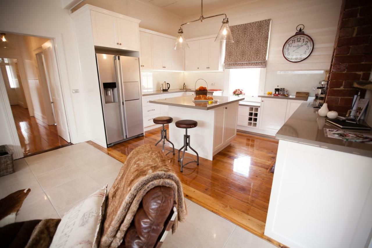 Holiday home Belmont At 2 Bedrooms, 2 Bathrooms, 2 Couples