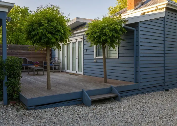 Belmont At Beechworth 2 Bedrooms, 2 Bathrooms, 2 Couples